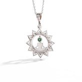 گردنبند نقره نیلوفر مراقبه با سنگ زمرد بدون زنجیر با نقره 925 ضد حساسیت به قطر 2 سانت